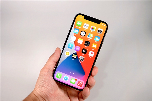 城关苹果手机维修分享iOS 14.2修订版已到，专属iPhone 12系列 